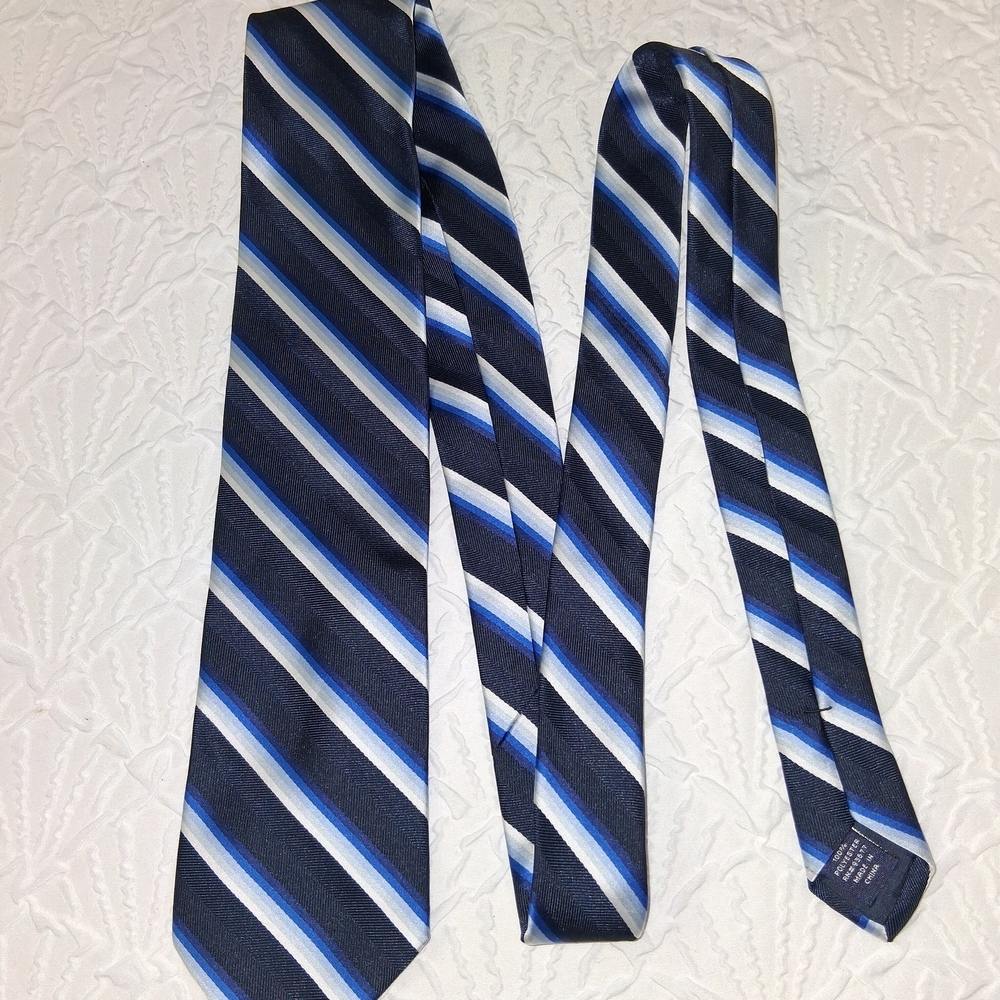 Stafford Navy and Light Blue Striped Tie